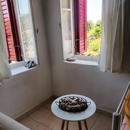 בית נופש Evia Sunrise Hillhouse Raptaíoi