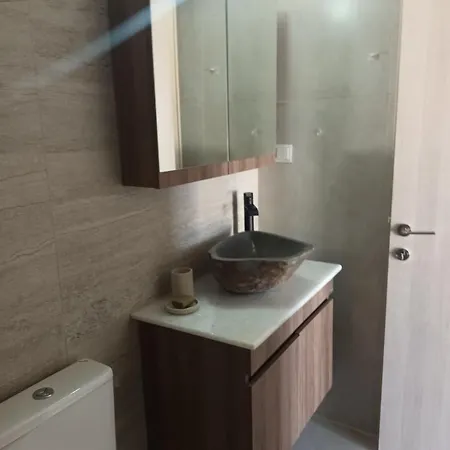 בית נופש Evia Sunrise Hillhouse *